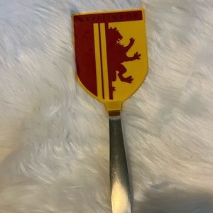 Gryffindor kitchen flipper williams sonoma